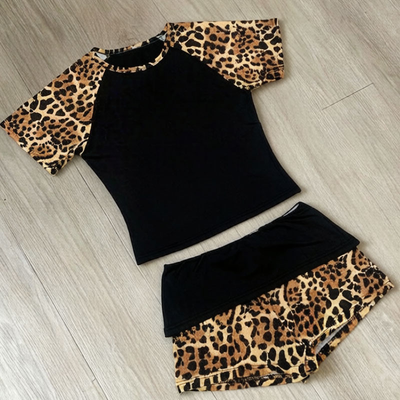 Summer Clothing Model - 여름 새로운 미국 복고풍 표범 인쇄